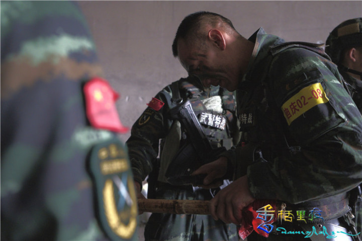 “老魔鬼”的“魔鬼周”——武警云南總隊迪慶支隊機動中隊“魔鬼周”極限訓練小記