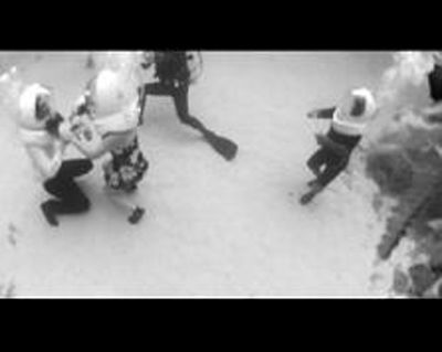 小沈陽在水下對妻子真情表白