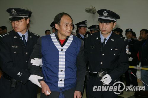 周正龍終審改口承認造假獲刑2年半緩期3年執(zhí)行
