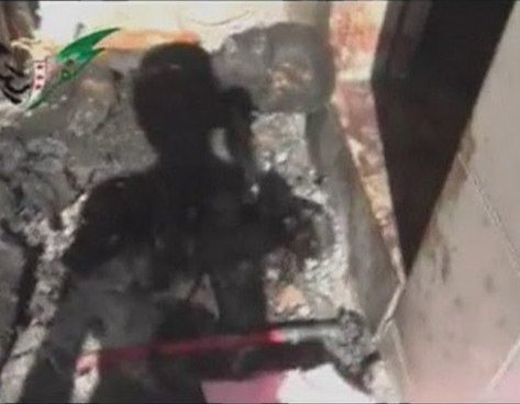 聯(lián)合國敘利亞監(jiān)督團進入敘屠殺事件現(xiàn)場時遭襲