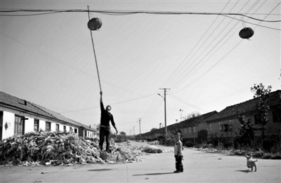 莫言家鄉(xiāng)擬投6.7億弘揚(yáng)紅高粱文化 官民均亢奮