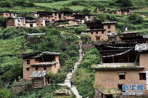 （晚報）（1）香格里拉巴拉格宗原生態(tài)景區(qū)震后重新開放