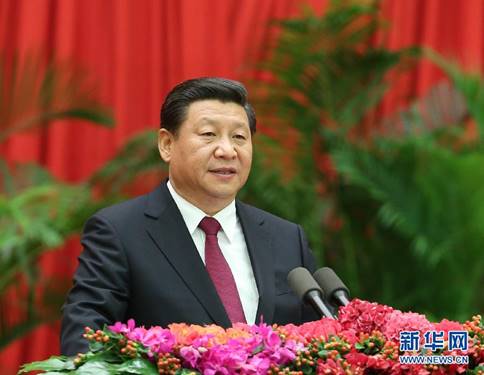 2014年9月30日晚，國(guó)務(wù)院在北京人民大會(huì)堂舉行國(guó)慶65周年招待會(huì)，熱烈慶祝中華人民共和國(guó)成立65周年。中共中央總書(shū)記、國(guó)家主席、中央軍委主席習(xí)近平代表黨中央、國(guó)務(wù)院發(fā)表重要講話(huà)。新華社記者 龐興雷 攝