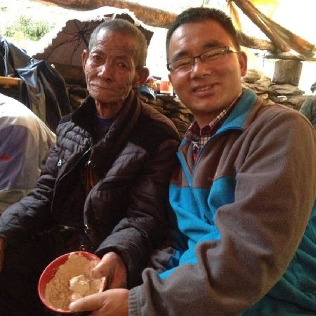 魯茸吉稱設(shè)立補給站傳遞正能量
