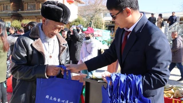 “12·4”國(guó)家憲法日暨憲法宣傳周大型法制宣傳和法律咨詢活動(dòng)舉辦