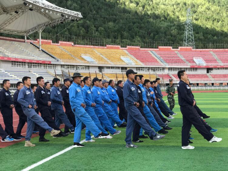 迪慶供電局開(kāi)展半軍事化集中培訓(xùn)