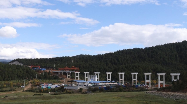 新香維二級(jí)公路(益松至倉覺段)建設(shè)正有序推進(jìn)中