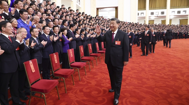 習(xí)近平等領(lǐng)導(dǎo)同志親切會(huì)見(jiàn)出席黨的二十大代表、特邀代表和列席人員