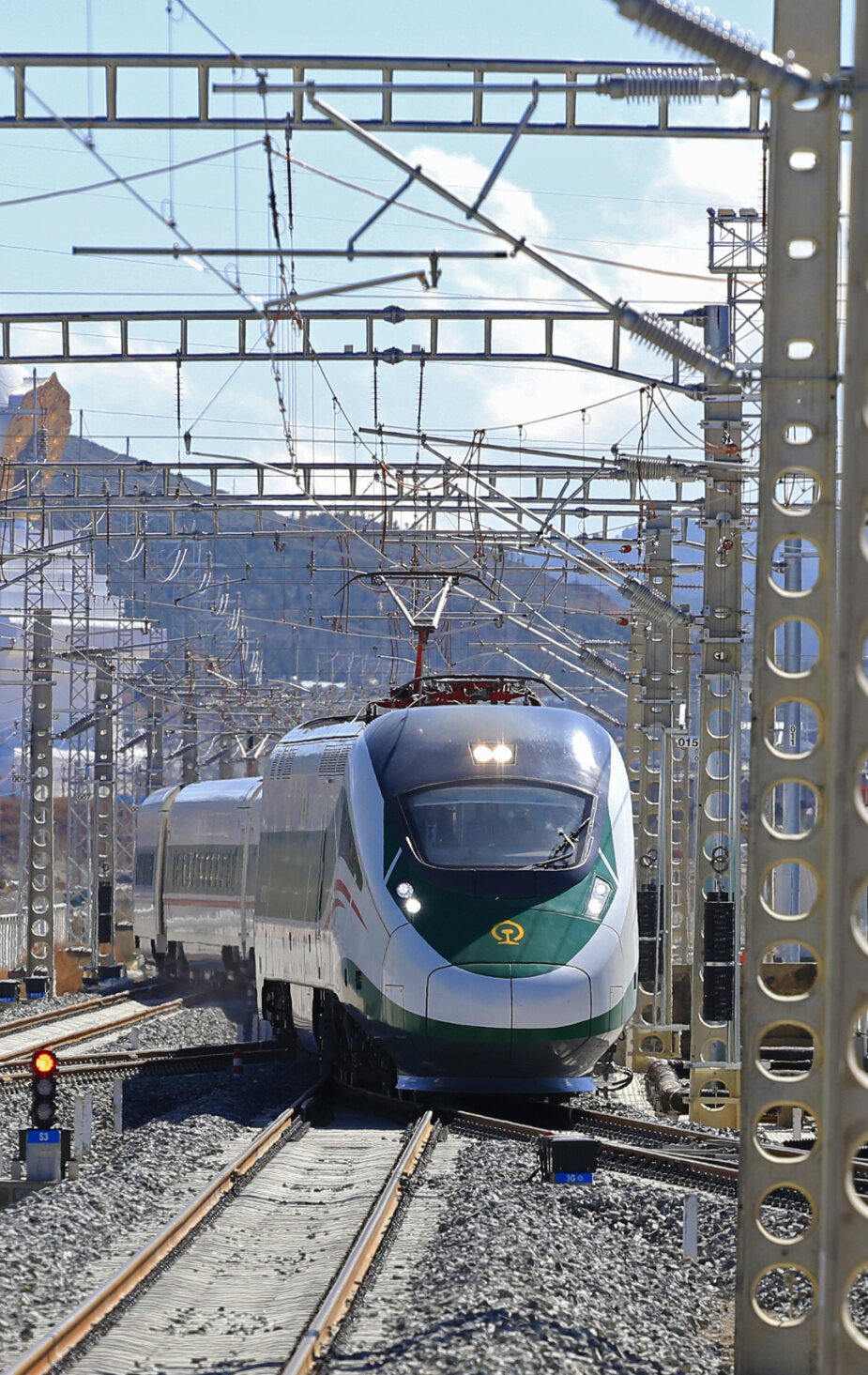 4、動車行駛至香格里拉站（副）.JPG