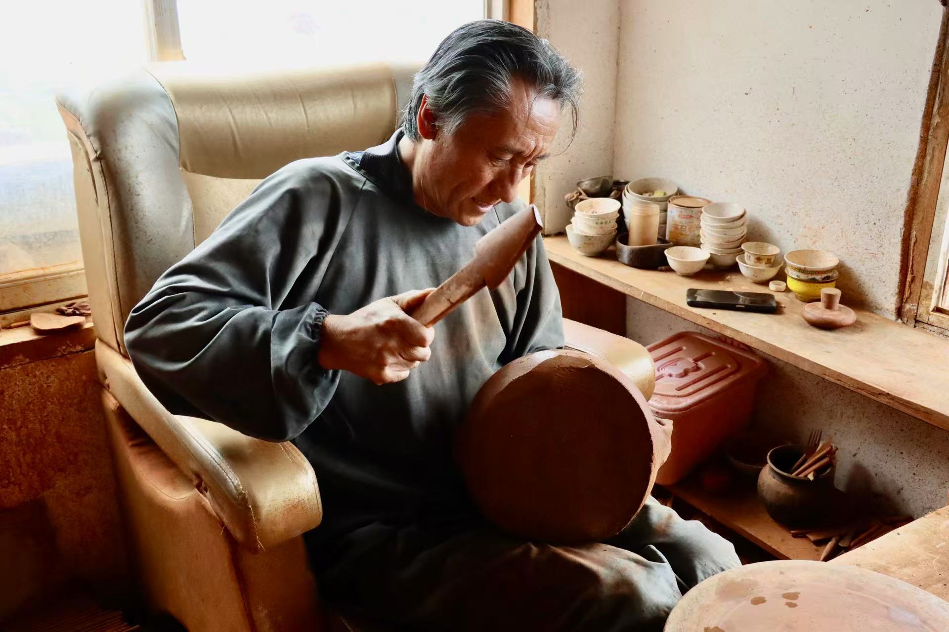 香格里拉市尼西鄉(xiāng)——傳承創(chuàng)新 土陶綻放活力