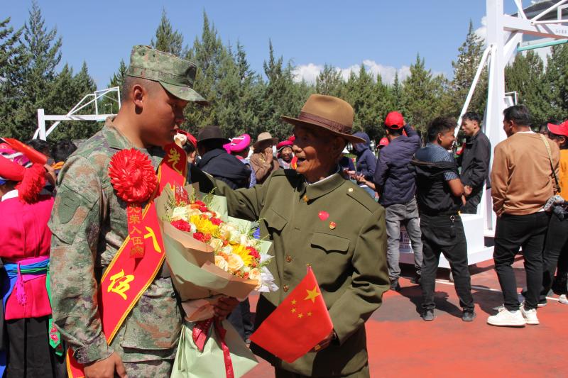 我州歡送入伍新兵