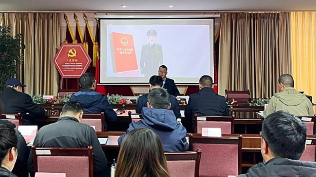 州委辦第8次干部職工大會(huì)：推動(dòng)全辦“作風(fēng)革命、效能革命”工作走深走實(shí)